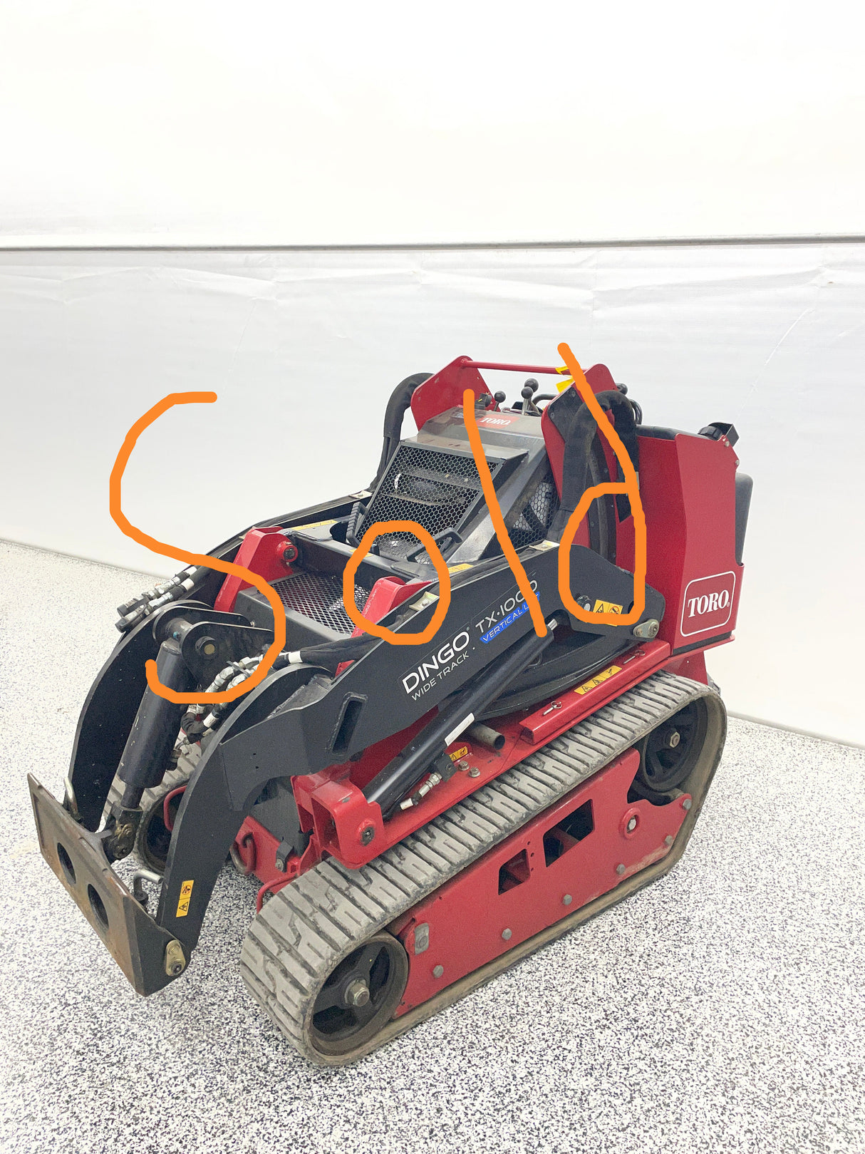 Toro Dingo TX1000, Used