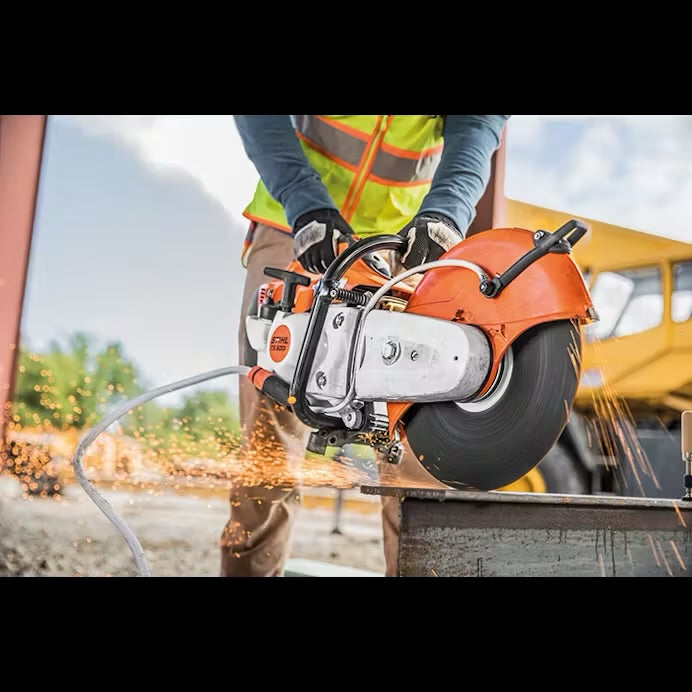 STIHL TS500I FRONT ANGLE VIEW CUTTING STEEL