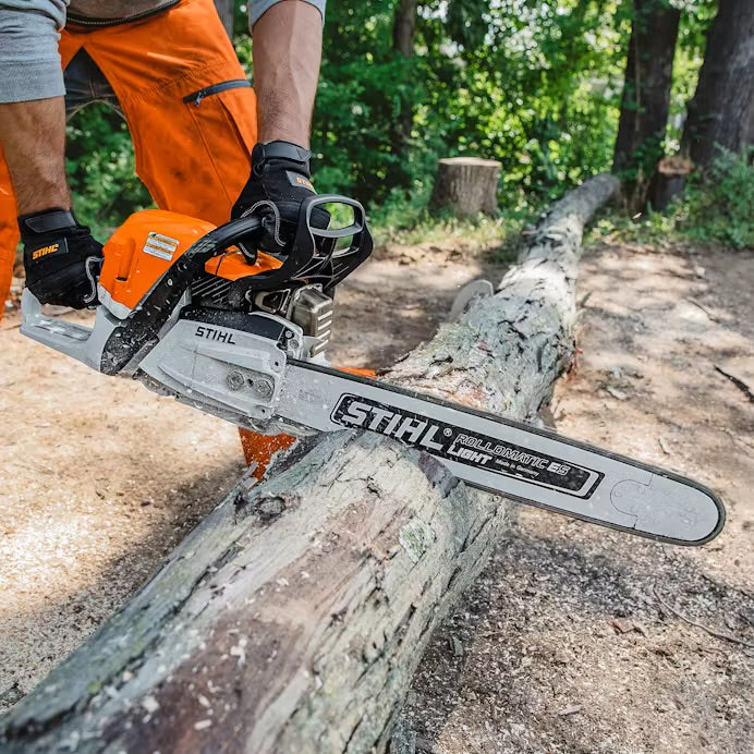STIHL MS 400 C-M SIDE VIEW CUTTING LOGS