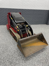 Toro Dingo TX427, Used