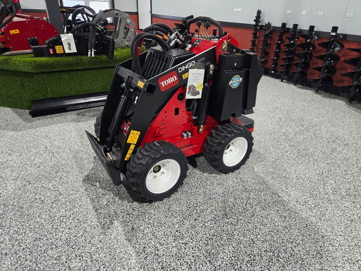 Toro Dingo® 323 Mini Skid Steer  –  Compact Power, Big Results